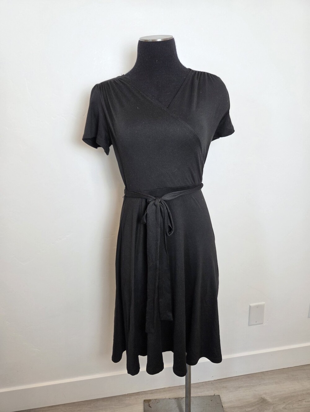 Mikarose Black Jersey Knit Wrap Style Dress Midi Swing Modest Teacher Church XS